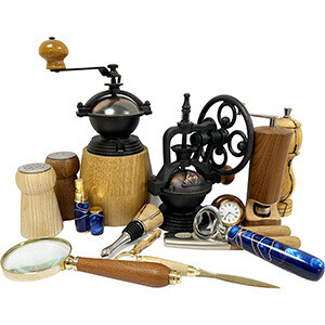 Accessories for woodturners